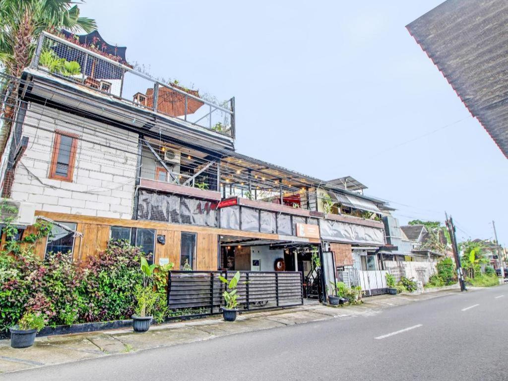 Oyo 92256 Sentosa Residence Yogyakarta Eksteriør bilde